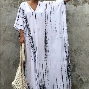 Floryday White and Black Kaftan
